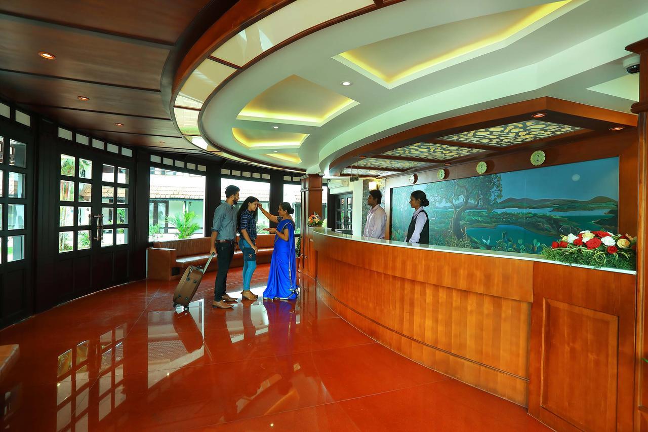 Kochi Nihara Resort And Spa Cochin מראה חיצוני תמונה