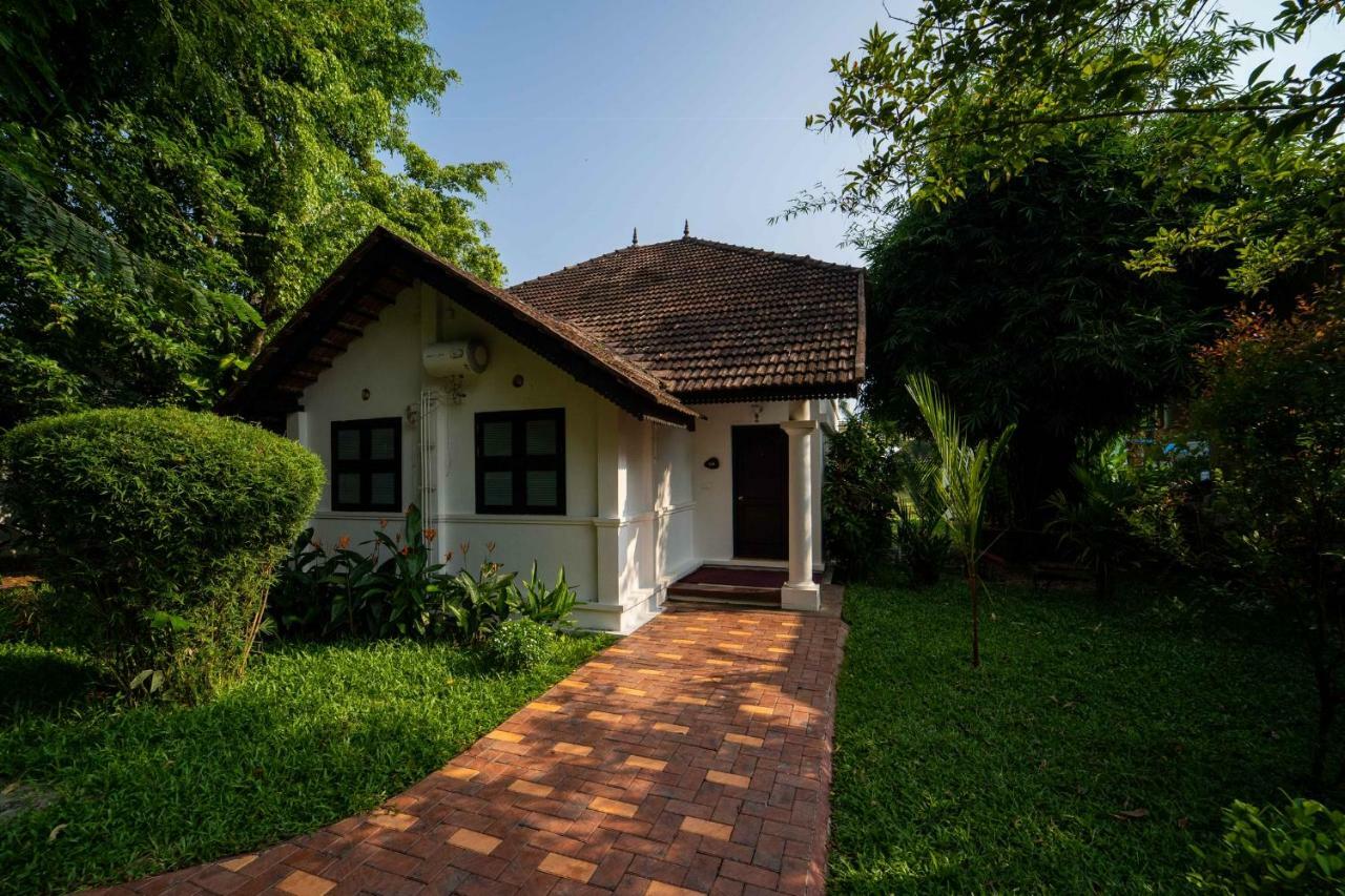 Kochi Nihara Resort And Spa Cochin מראה חיצוני תמונה