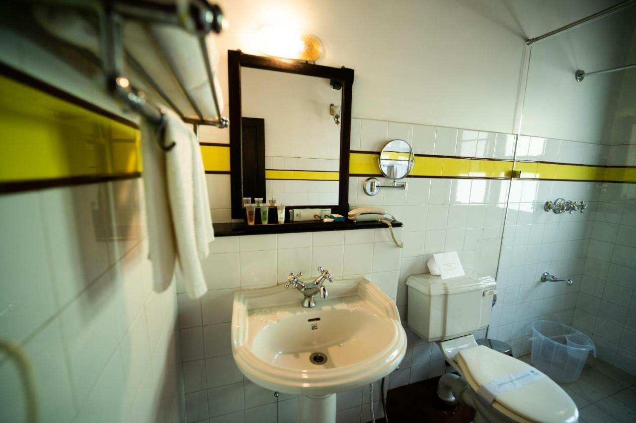 Kochi Nihara Resort And Spa Cochin מראה חיצוני תמונה