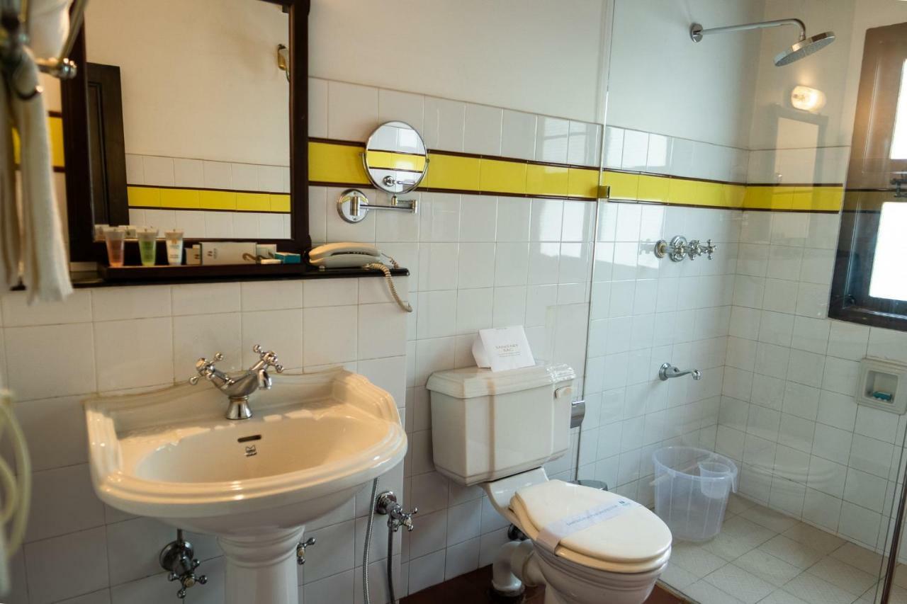 Kochi Nihara Resort And Spa Cochin מראה חיצוני תמונה